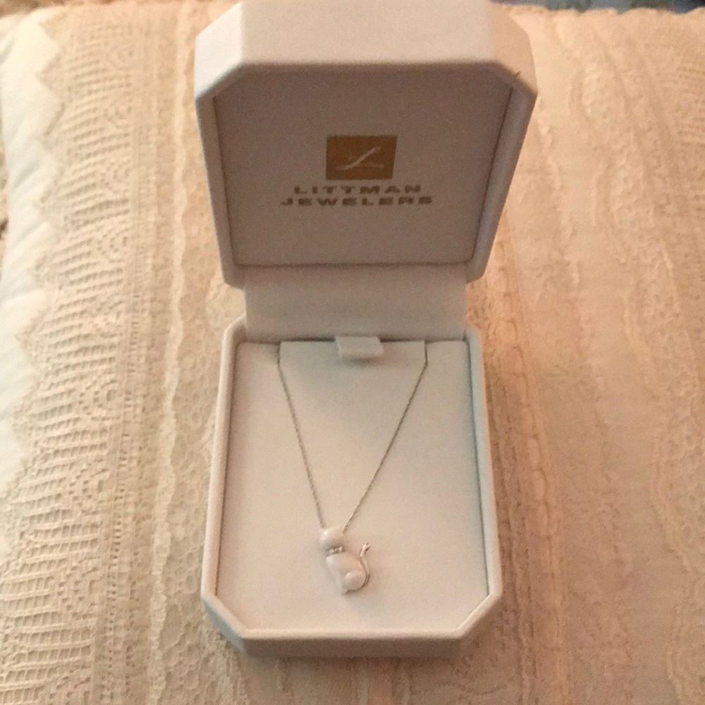 White Cat Necklace